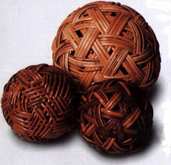 takraw1.JPG (37557 bytes)